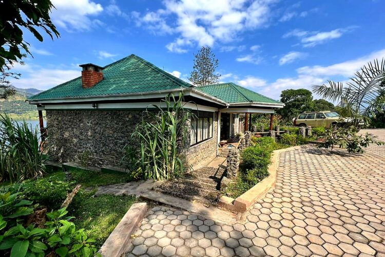 Fotoreis Uganda - accomodatie Lake Mulehe Safari Lodge