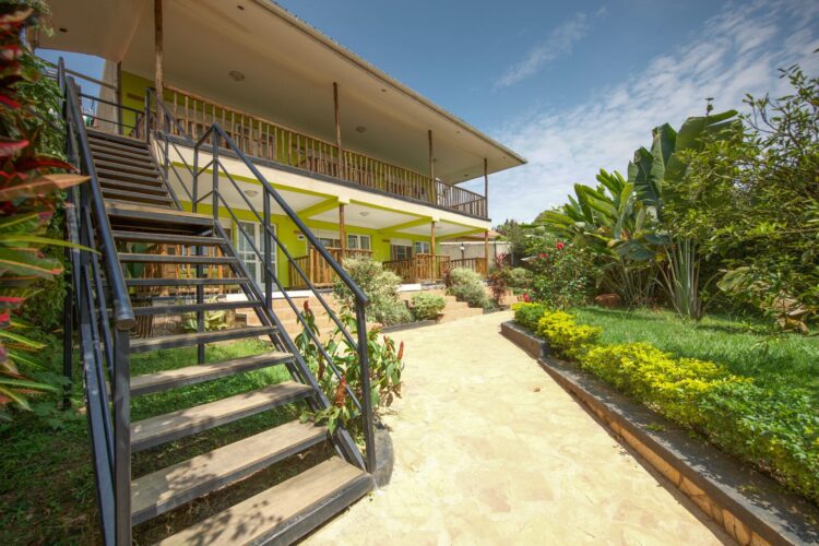 Fotoreis Uganda - accomodatie uganda-entebbe-papyrus-guest-house-11